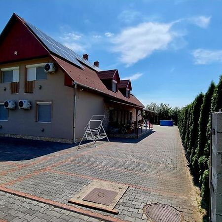 Relax Apartman Siofok-Sosto Εξωτερικό φωτογραφία